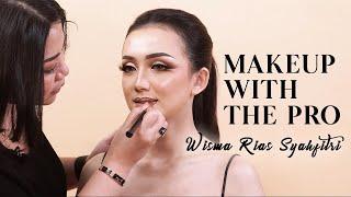 LT PRO Makeup With The Professional - Wisma Rias Syahfitri