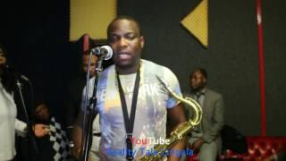 Fr Daddy Mabanza - African Praise - ( live Rep )