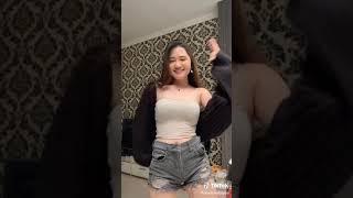 GOYANGAN TIK TOK NAMBAH DAMAGE PART 25 #shorts #goyangantiktoknambahdamage2021 #tiktokmanado