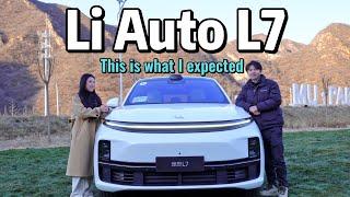 Li Auto L7 Is The Most Imaginative Large Five Seat SUV | A Family SUV With Queen Size Bed & Seat?