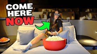 THAI MODEL TAKES ME IN A BED CINEMA IN BANGKOK-  (Thailand Nightlife)