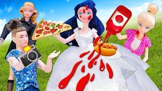 Kız oyunları - Marinette vs Chloe! Marinett'in ketçap dolu fotoğraf çekimi! Eğlenceli oyun