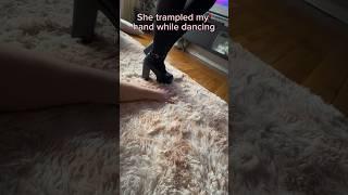 She trample on my hand while playing just dance! (preview)