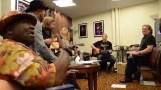 Tedeschi Trucks Band - Leavin' Trunk (with Taj Mahal & Jerry Douglas)