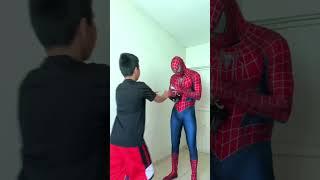 Spider-truco ️. #hombrearaña  #spiderman  #humor  #spiderverse  #entretenimiento