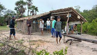 ACAMPAMENTO EM FAMÍLIA FOMOS VISITA ELES  E PEGAMOS gordura de pouco e um isqueiro