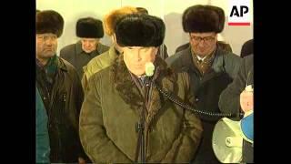 Russia - Chernomyrdin Warns Dudayev