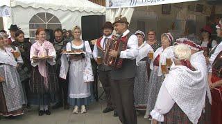 Маца, толма, хинкали! - в Екб отпраздновали День народов Урала