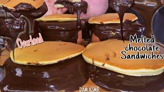 ASMR GOEY MELTED CHOCOLATE PANCAKE SANDWICHES DESSERT 녹은 초콜릿 팬케이크 샌드위치 溶けたチョコレートパンケーキサンドイッチ MUKBANG