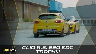 Life is a race with Clio R.S. 220 EDC #TROPHY