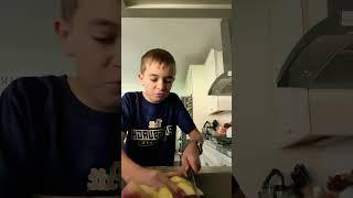 Me cutting a apple VR my mom 