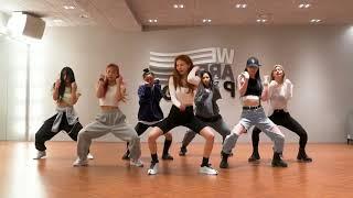 HYUNA - 'I'M NOT COOL' DANCE PRACTICE MIRRORED