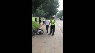 Viral!!!KENATILANG polisi ancurin motor pacar