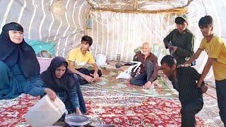 The daily life of the nomadic family of Farhanaz and Mahdi, the builder of the Zolfa hut.  With the