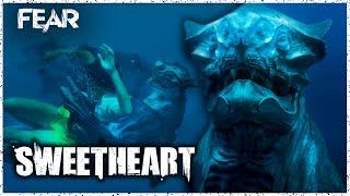 Jen Comes Face To Face With The Creature | Sweetheart (2019) | Fear