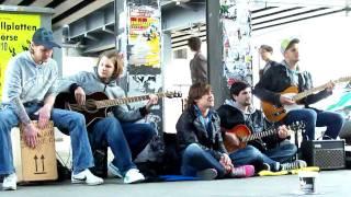 Suboptimal mit "Wish you were here" (Cover) live @ Alexanderplatz Berlin 13.04.2010