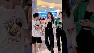 PRANK GANDENG TANGAN CEWE CANTIK BANGET #viraltiktok #shorts