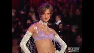 Victoria's Secret Full Runway Show - 2003 | VF VAULT