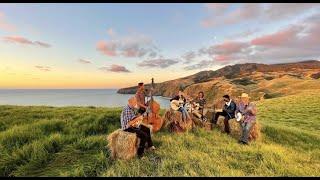 The Raglan Sessions - Caroline Jones & The Trenwiths