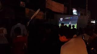 Seru... Nobar Persija vs Bhayangkara fc di pinggir jalan