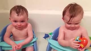 FUNNY VINE  Самые смешные близнецы детка спорят все  Funny Babies Videos