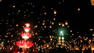 Yee Peng festival 2015 in Chiang Mai. Sky lanterns release.