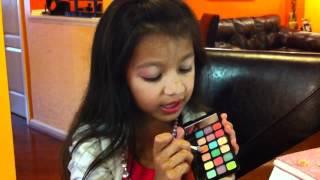 Mia santos - little girls make up tutorial