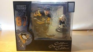 Sidney Crosby Imports Dragon NHL 2016-17 Limited Edition 6" +2.5" mini-figures