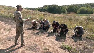 Харьковчане проходят начальную военную подготовку