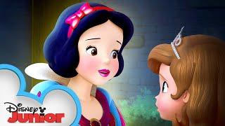 Princess Sofia the First Meets Disney Princess Snow White  | Sofia the First | @disneyjunior