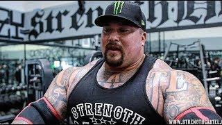 BIG BOY BENCH PRESSES 585 RAW!