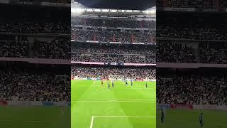 Real Madrid Fans singen 'Hey Jude'