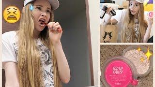 Trying LUSH Sparkly Tooth Powder for Whiter Teeth