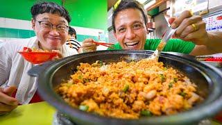Singapore’s BIGGEST Street Food!! 5 Things You HAVE TO EAT at Chinatown Complex!!