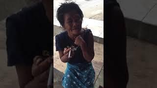 Nenek sange lucu