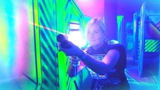 Deutschlands größte Lasertag-Arena: Dieser Trend-Sport ist abgespaced!