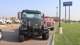 Finally, first look at the 2022 Volvo VHD64F300 | All Blacked Out