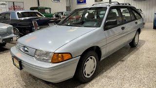 Edoardo Romano's 1993 Ford Escort LX Wagon