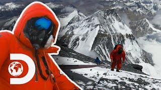 How Dangerous Is The Mount Everest “Death Zone”? | To Live Or Die On Everest