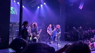 Dave Grohl, Corey Taylor, Scott Ian cover Pantera "Walk" with Rex Brown, Charlie Benante Dimebash