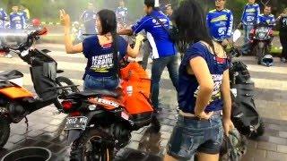 Video SPG Hot sexy cuci motor basah-basahan ga nahan banget