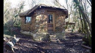 A year off grid in my roundhouse