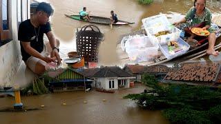 Satu desa sibuk membersihkan sisa banjir yang mulai surut warta petani muda