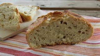 Pane senza impasto cotto in pentola