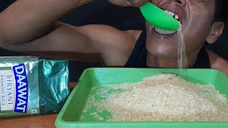 Suapan Full Bar Bar||asmr raw rice eating||review beras basmati daawat biryani||raw rice||makanberas