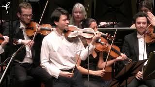 Stefan Jackiw’s bow SNAPS like a twig during Violin Concerto at Bournemouth Symphony Orchestra