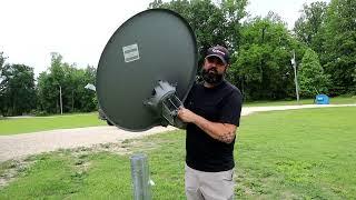 How to Remove a Satellite Dish From a Pole