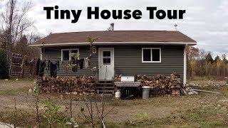 Tiny House Tour & Tomato Trash To Pizza Paste