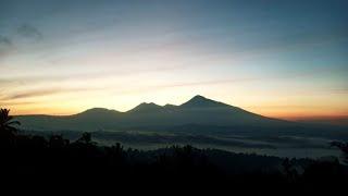 Pesona Desa Atas Awan .Desa Munduk temu.Tabanan.Bali.