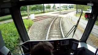 Durch das größte Straßenbahnkreuz Deutschlands - Im Führerstand der Straßenbahnlinie 3 der RSAG.